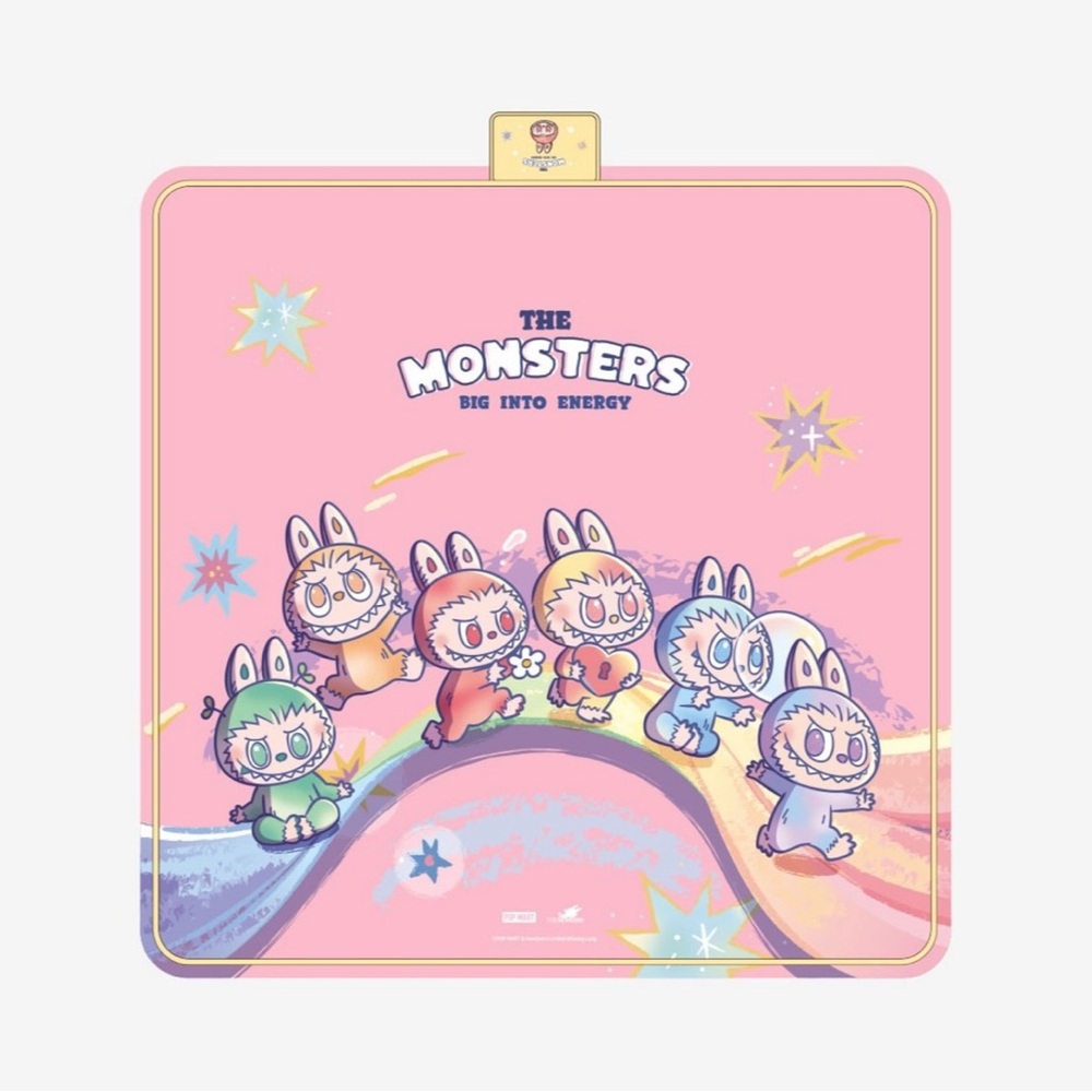 Pop Mart Limited Edition BIE Labubu Blanket/Picnic Mat